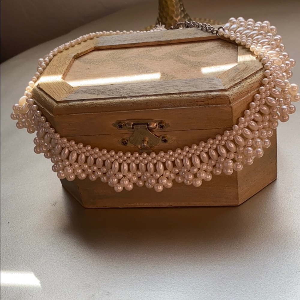 Pearl necklace